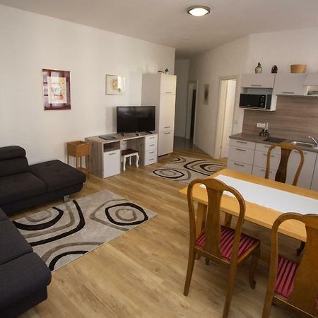 Flo & Co Apartment Weissenkirchen in der Wachau Luaran gambar